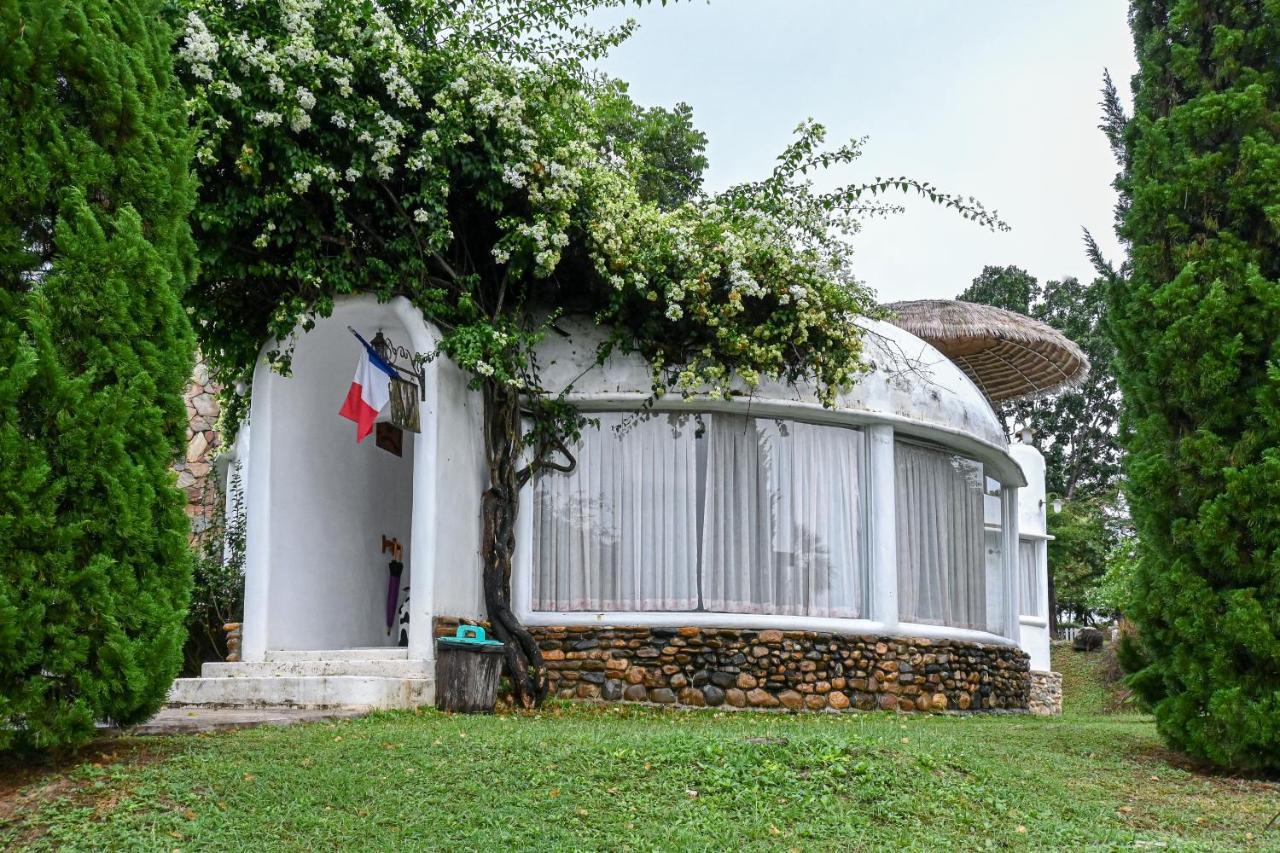 Swiss Valley Hip Resort Suan Phueng Exteriör bild